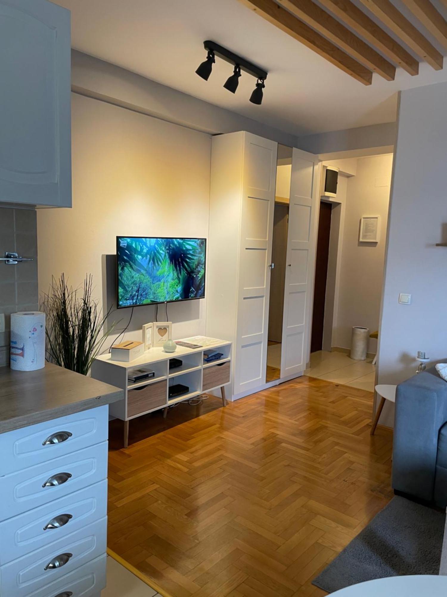 Apartment Cerska Mrb ベオグラード エクステリア 写真