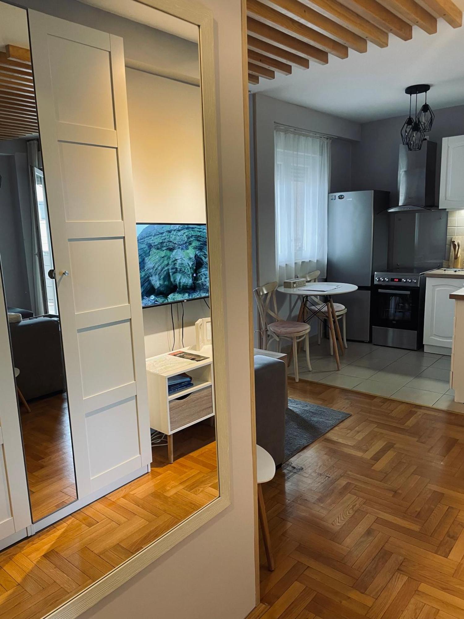Apartment Cerska Mrb ベオグラード エクステリア 写真