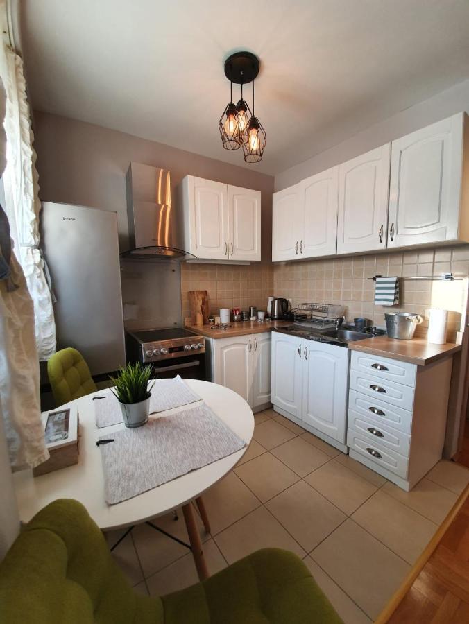 Apartment Cerska Mrb ベオグラード エクステリア 写真